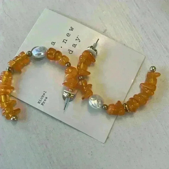 Cute beaded necklace and hoop earrings set College football game day Texas UT - Picture 3 of 3
